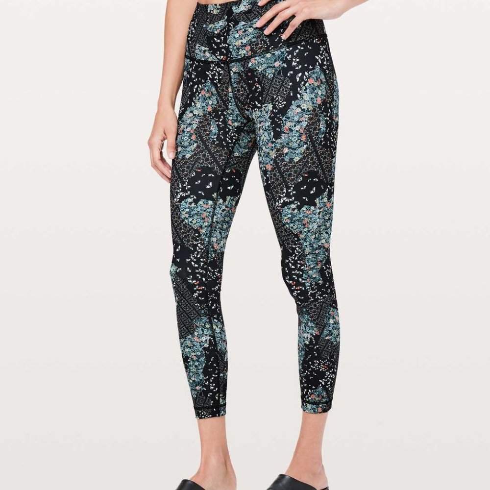 Lululemon Wunder Under. Rare print.